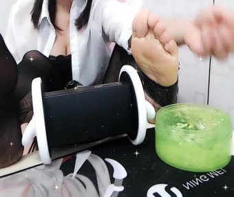 斗鱼甜酥小奶猫黑丝芦荟胶耳骚耳部按摩