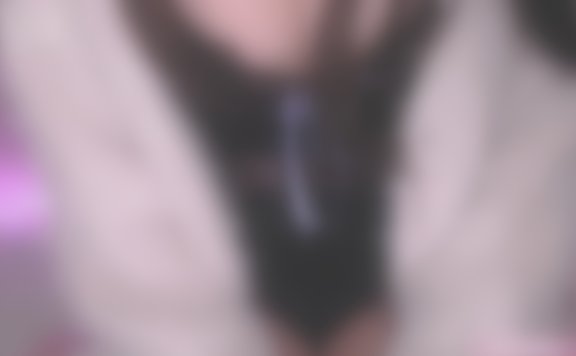 憂世いう 在万圣节用魅魔舔耳朵